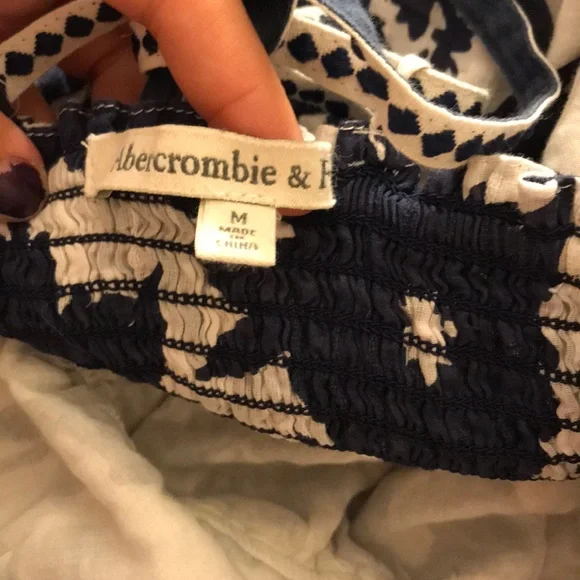 Abercrombie and Fitch blouse - Picture 4 of 4